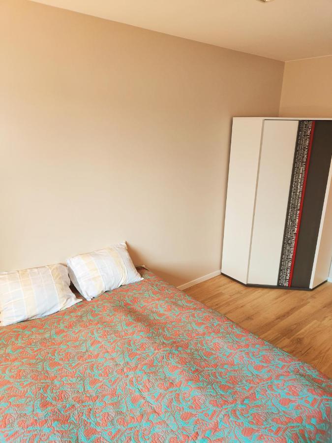 Krasnowolska Airport Hostel *